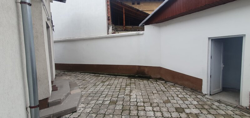 Cosbuc Rond - Bulevardul Libertatii Spatiu Birouri